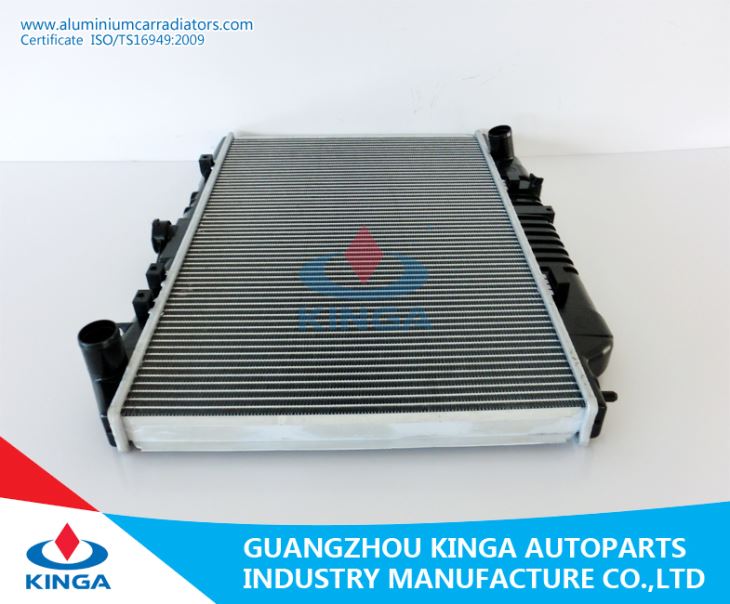 Isuzu Mt Car Radiator Thickness 16 / 26 / 32mm For Jeep